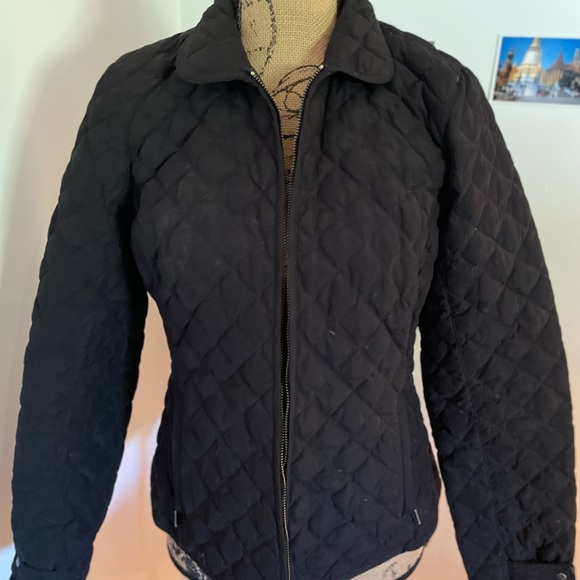 Eddie Bauer Light Weight Down Jacket. Size Small - Picture 2 of 9